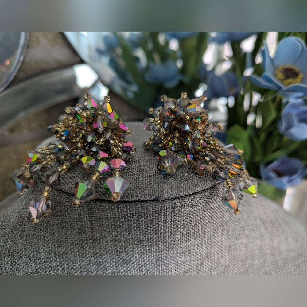 Vintage, Glam, Waterfall, faceted, sparkling Chandelier Drop Clip on Earrings - Picture 7 of 13